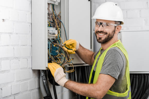 Best Affordable Emergency Electrician  in Altoona, WI